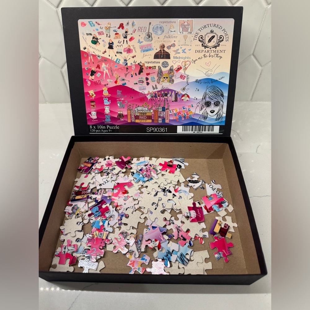 Taylor Swift Colorful 8x10 Puzzle 120pc